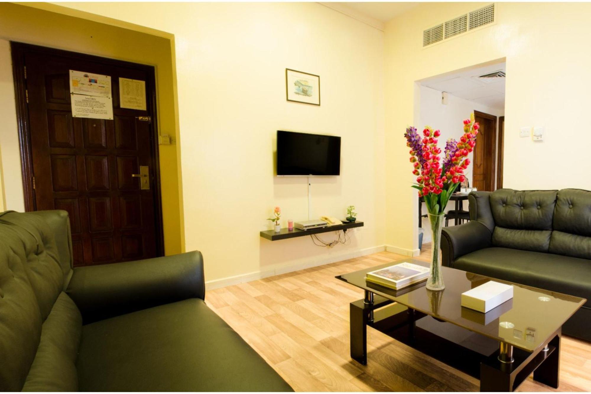 Al Ferdous Hotel Apartment Шарджа Экстерьер фото