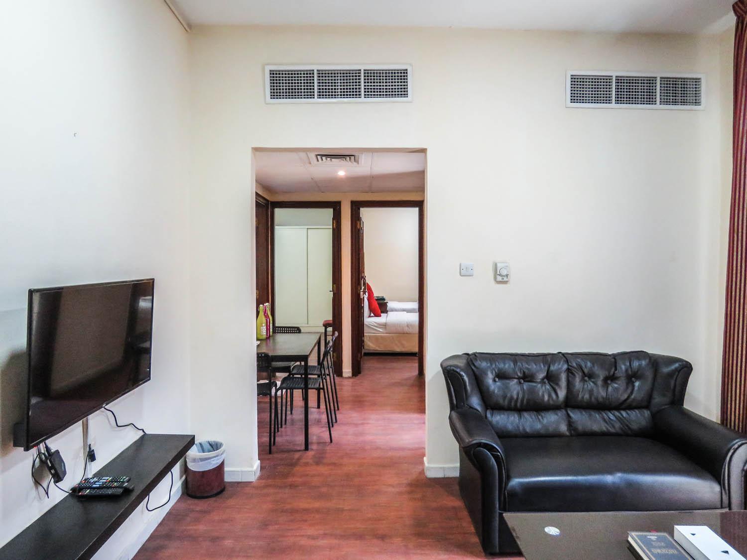 Al Ferdous Hotel Apartment Шарджа Экстерьер фото